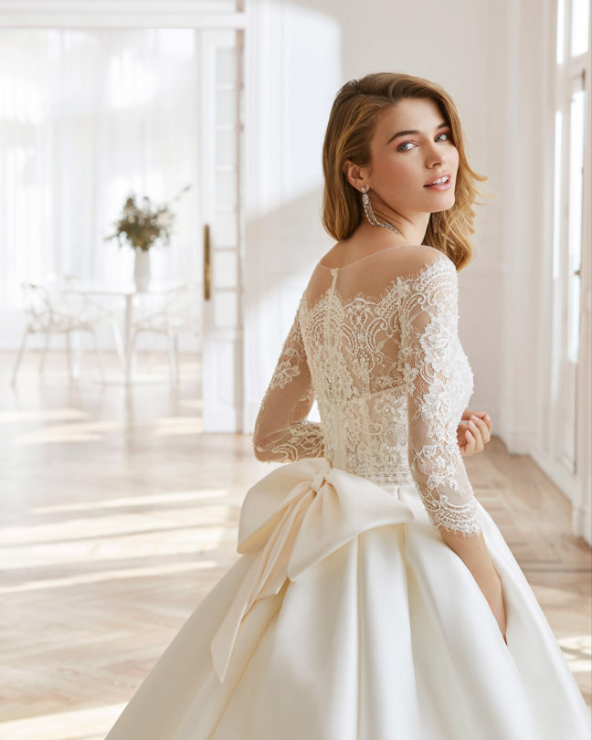 Wedding Dress Details To Keep In Mind When Choosing Your Gown. Desktop Image