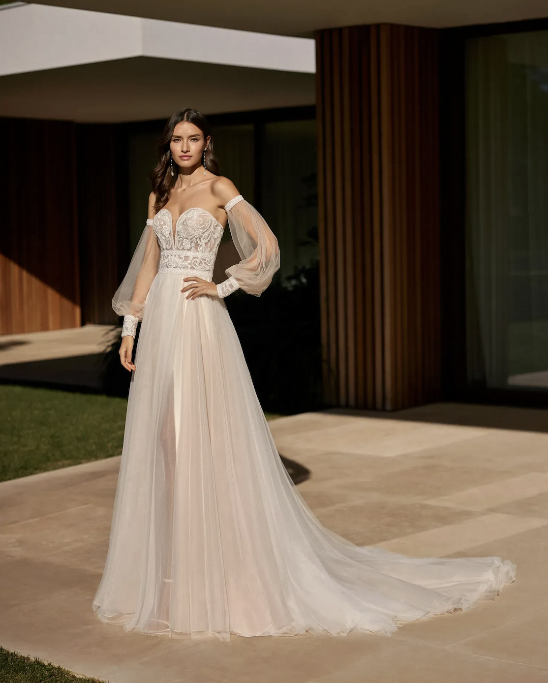 Model wearing Iraia wedding dress by Rosa Clará