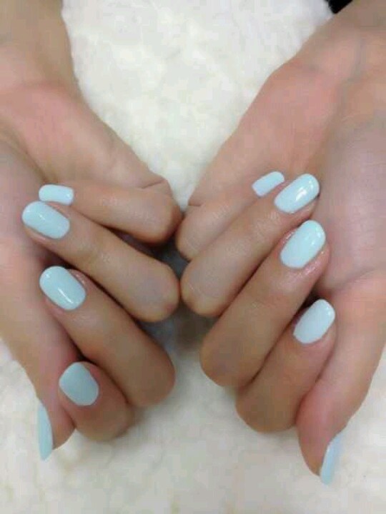 Light Blue Nails. Perfect for your something blue! #wedding #somethingblue