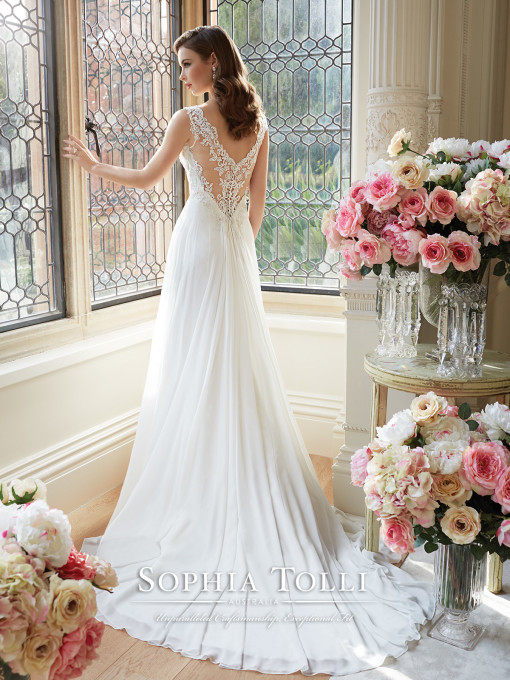 Sophia Tolli Trunk Show March 18th &amp; 19th. Desktop Image