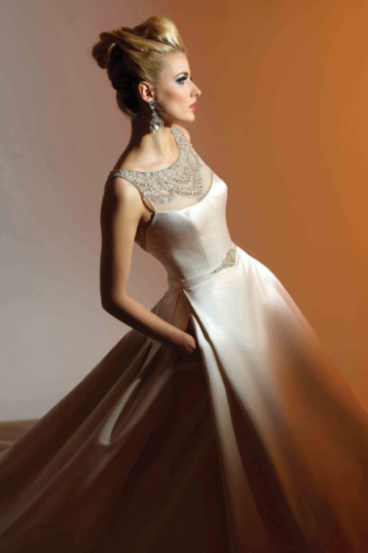 Iconic Bridal Designer Come to West Bloomfield. Desktop Image