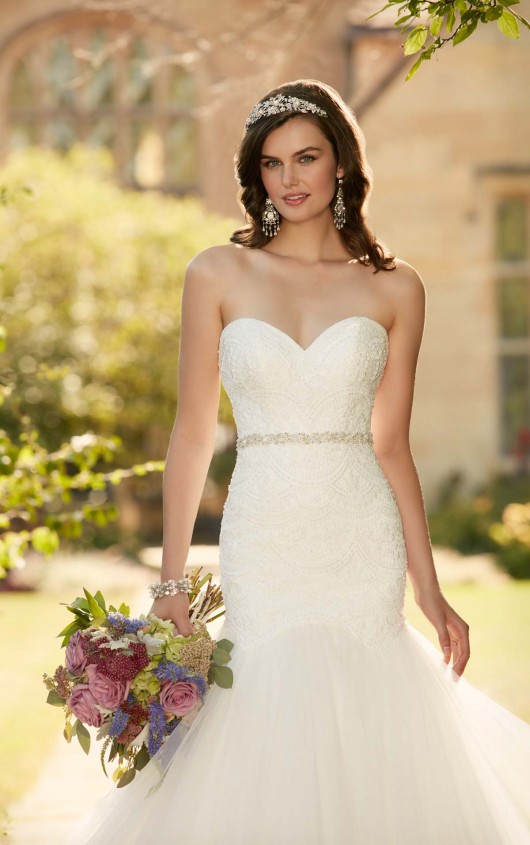 Essense of Australia Trunk Show December 18th and 19th. Desktop Image