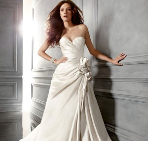 CB Couture Fall 2011 Trunk Show. Desktop Image