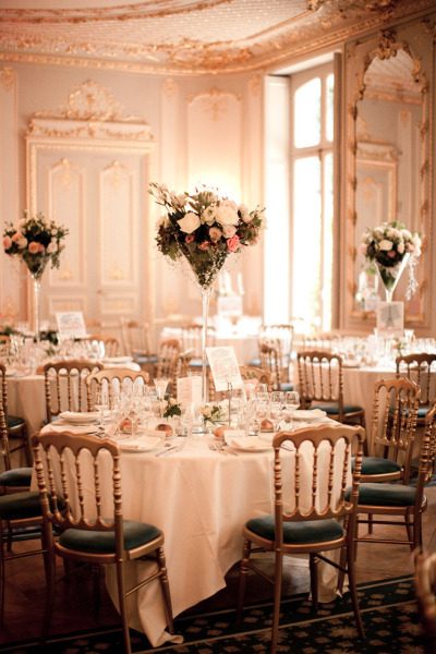 A Parisian Wedding. Desktop Image