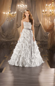 Introducing Martina Liana Spring 2012 - Global Glamour for Bridal Couture. Desktop Image