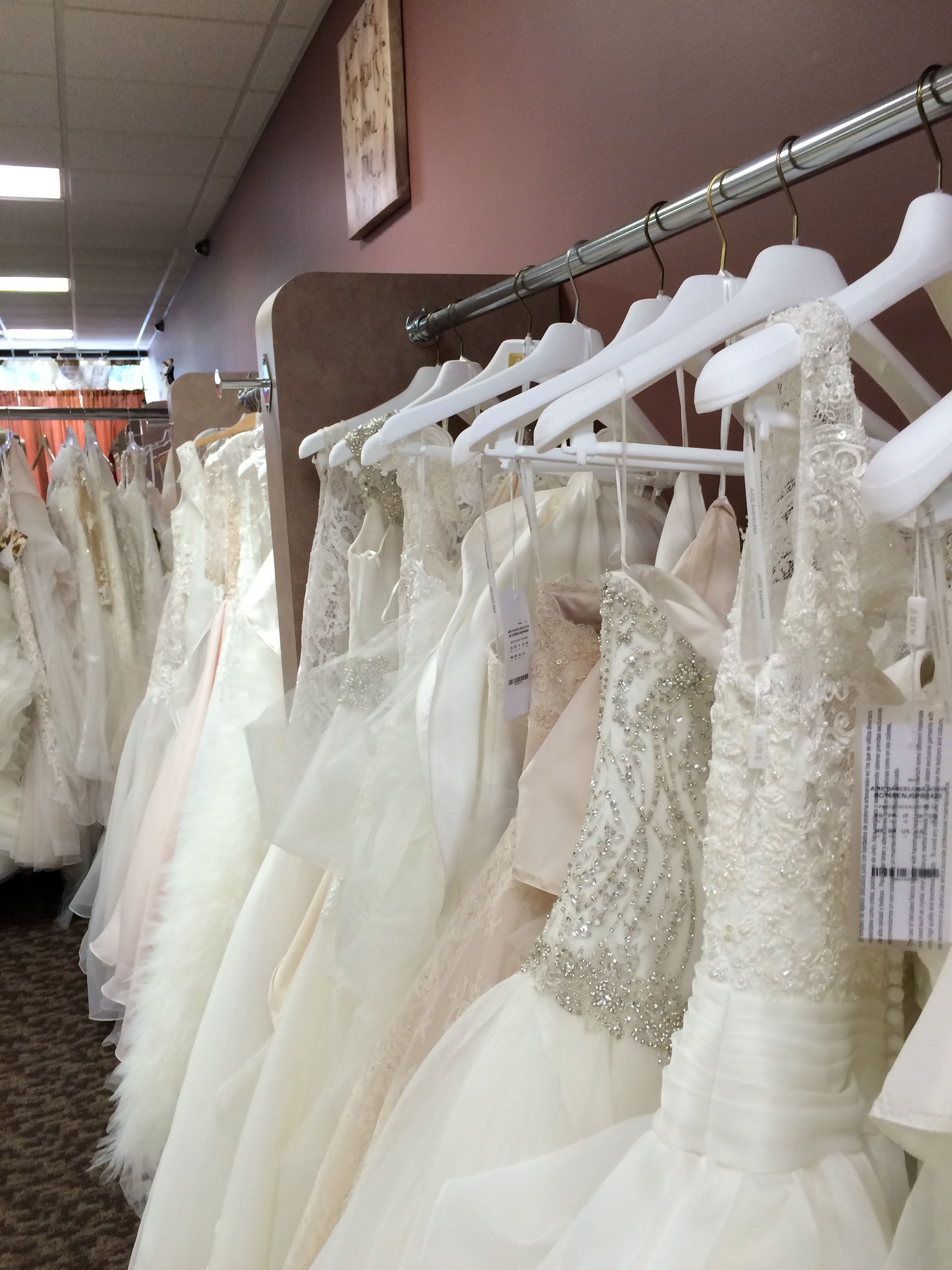 10 things to Know Before You Schedule Your Bridal Appointment. Desktop Image