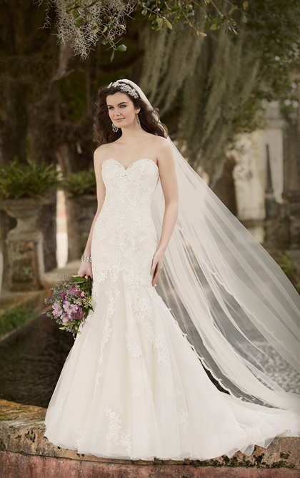 Essense of Australia Trunk Show October 23rd and 24th. Desktop Image